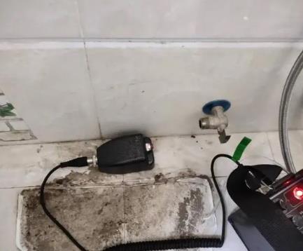 石城屋顶漏水维修公司分享下卫生间漏水的危害及解决方法